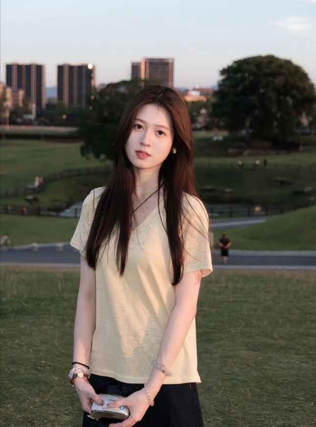 嘿嘿，这是谁家的白月光