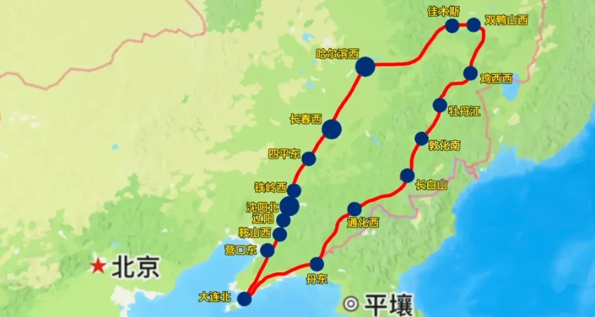 东北地区也有自己的环线高铁，串联起了东北四大城市，通化西至长白山段正在修建中，丹