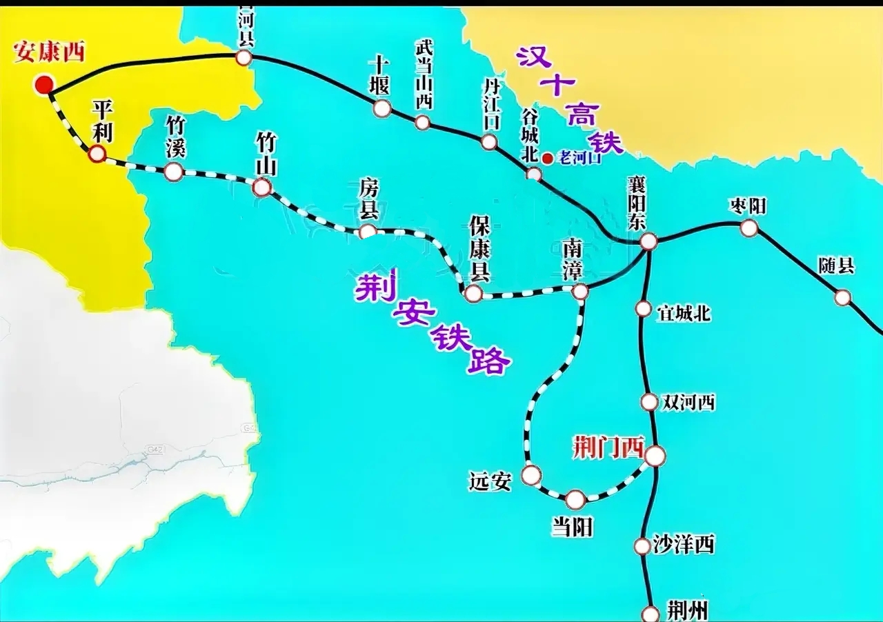 过境竹竹房的荆康高铁 期待十五五开工

荆康高铁连接湖北第三大高铁枢纽荆门西与陕南最大高铁枢纽安康，线路全长400公里，可以解决十堰南三县竹竹房（竹溪、竹山、房县）等众多城市无高铁、外出难的交通问题。