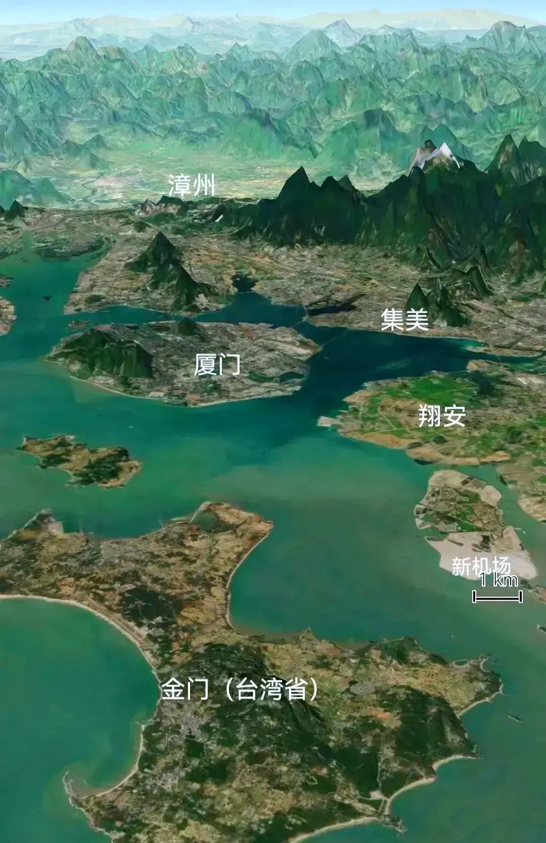 从上帝视角看金门厦门，这里真是好地方。
无论是地理上，还是历史上，金门厦门都是一体的，两地也应该携手发展。

可是现在人为造成两地分隔和发展差异，真让人痛心。等金门回来，两座双子岛一起发展，再造一个厦