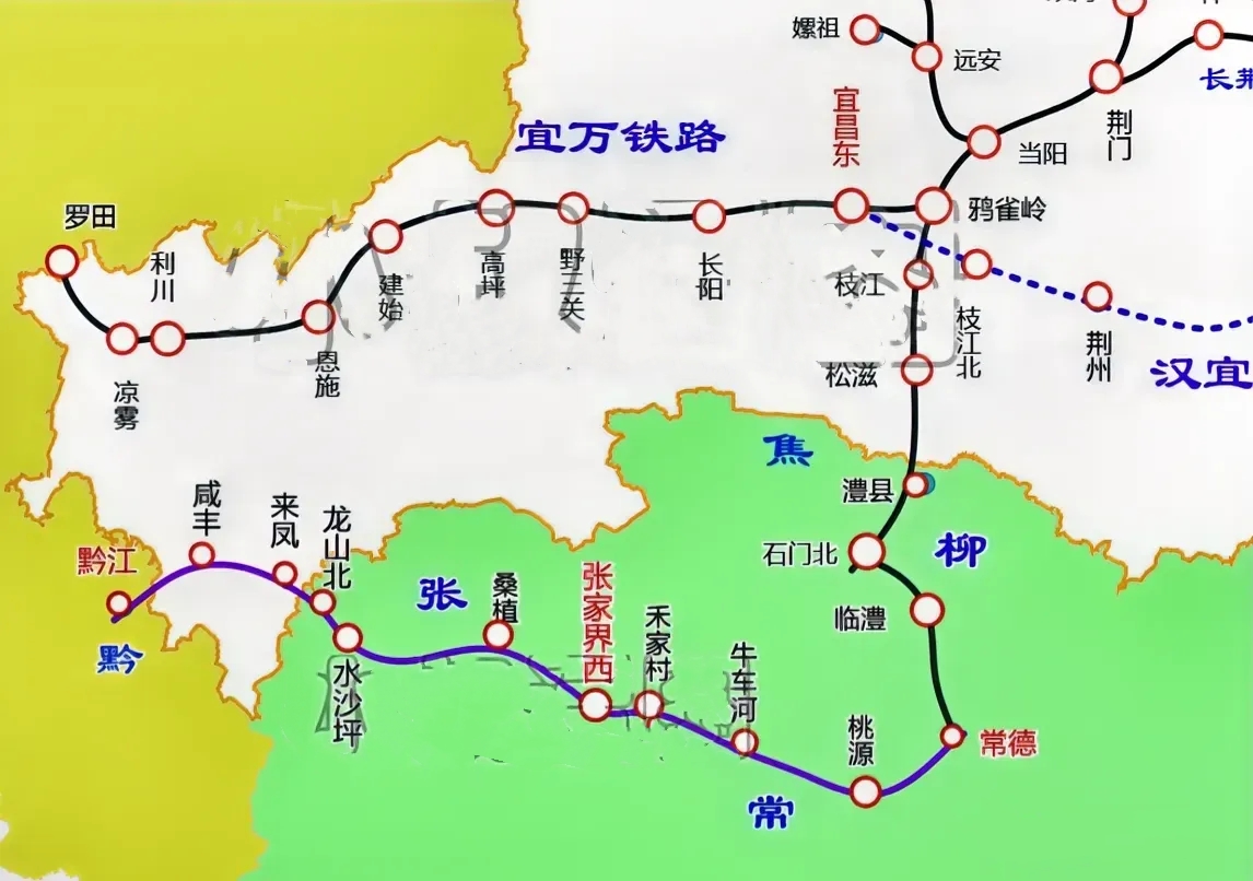 黔张常铁路带动性远不如宜万铁路

同样是山区铁路，黔张常铁路修建的还晚，为什么却只能跑普速而宜万铁路却可以跑高铁？黔张常铁路带动性太差！
