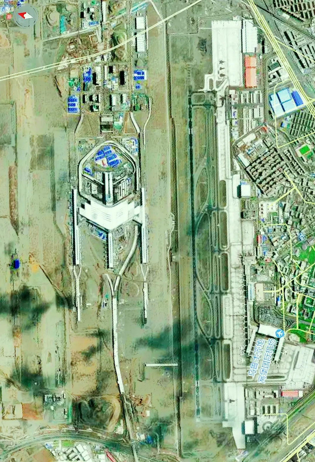 乌鲁木齐地窝堡机场窝堡机场，真不错，没想到建设得这么霸气，T4航站楼非常现代，与乌鲁木齐这座并没有那么发达的城市相比，这座机场显得非常时髦。

随着一带一路的推进，未来乌鲁木齐有可能成为我国对外开放的