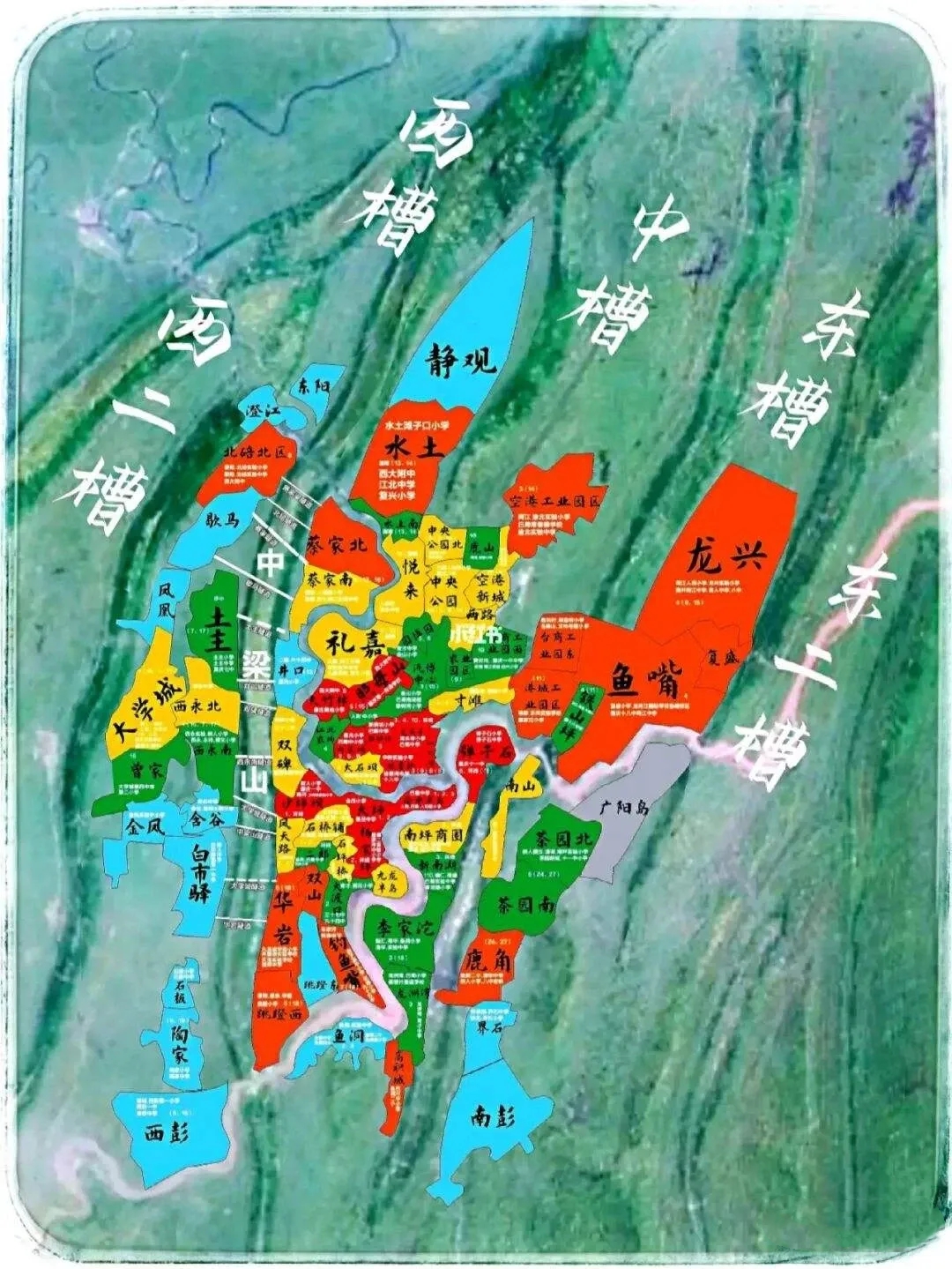 中国面积最大的城市，不是上海，也不是北京！

这里，我们所说的城市面积并不是陆地面积，而是建成区面积。你可以简单的理解为城区面积。

上海的建成区面积1237平方公里左右，北京建成区面积1599平方公