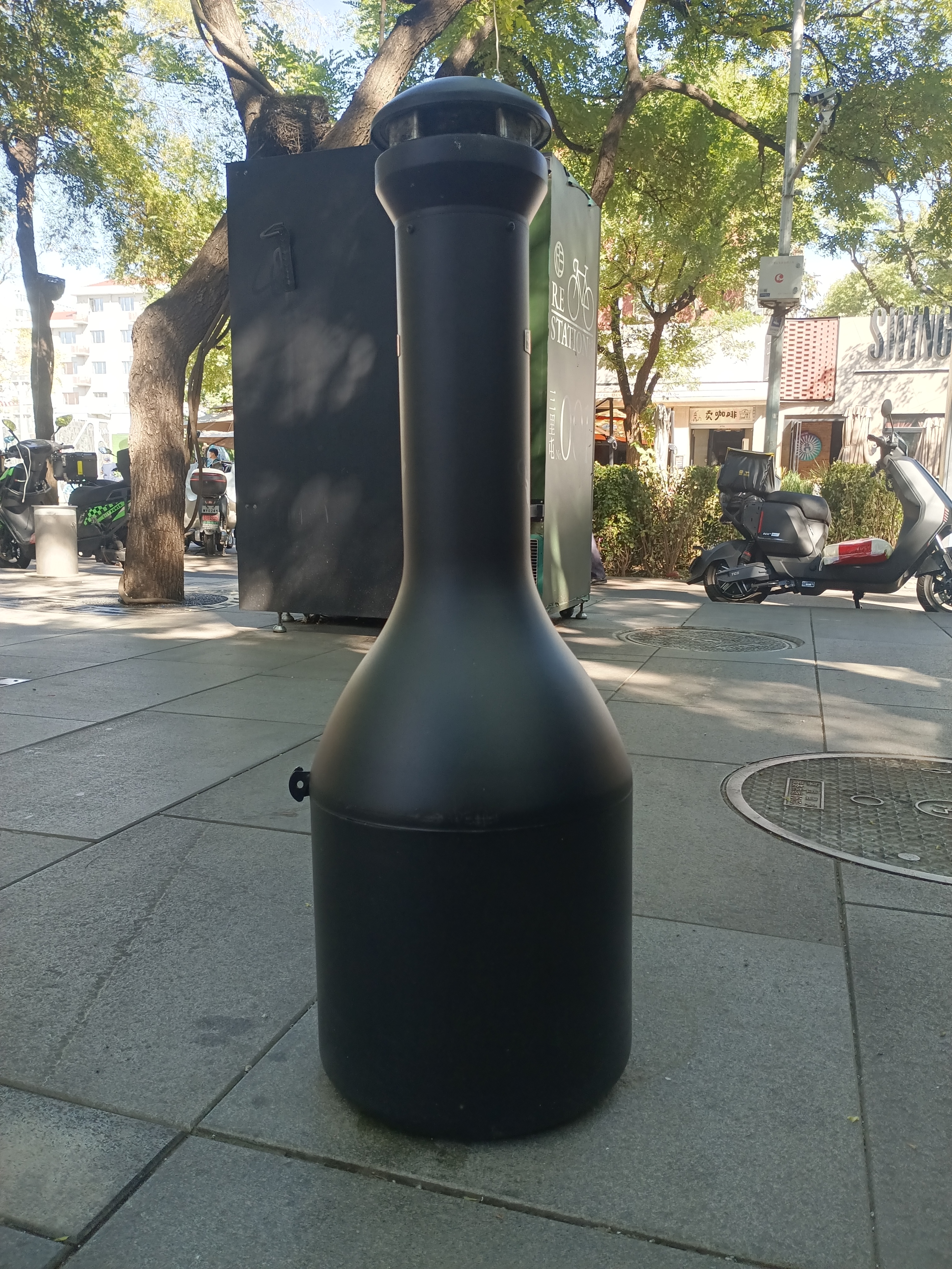 烟灰桶：
户外吸烟亭，环保无烟区，享受清新空气！