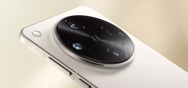 [资讯]OPPO Find X9系列核心参数被确认，你要的都有了！OPPO Find X9将搭载6.59英寸1.5K LIPO物理四等边直屏，还有金属中框、3D超声波指纹、50W无线充、5000万像素