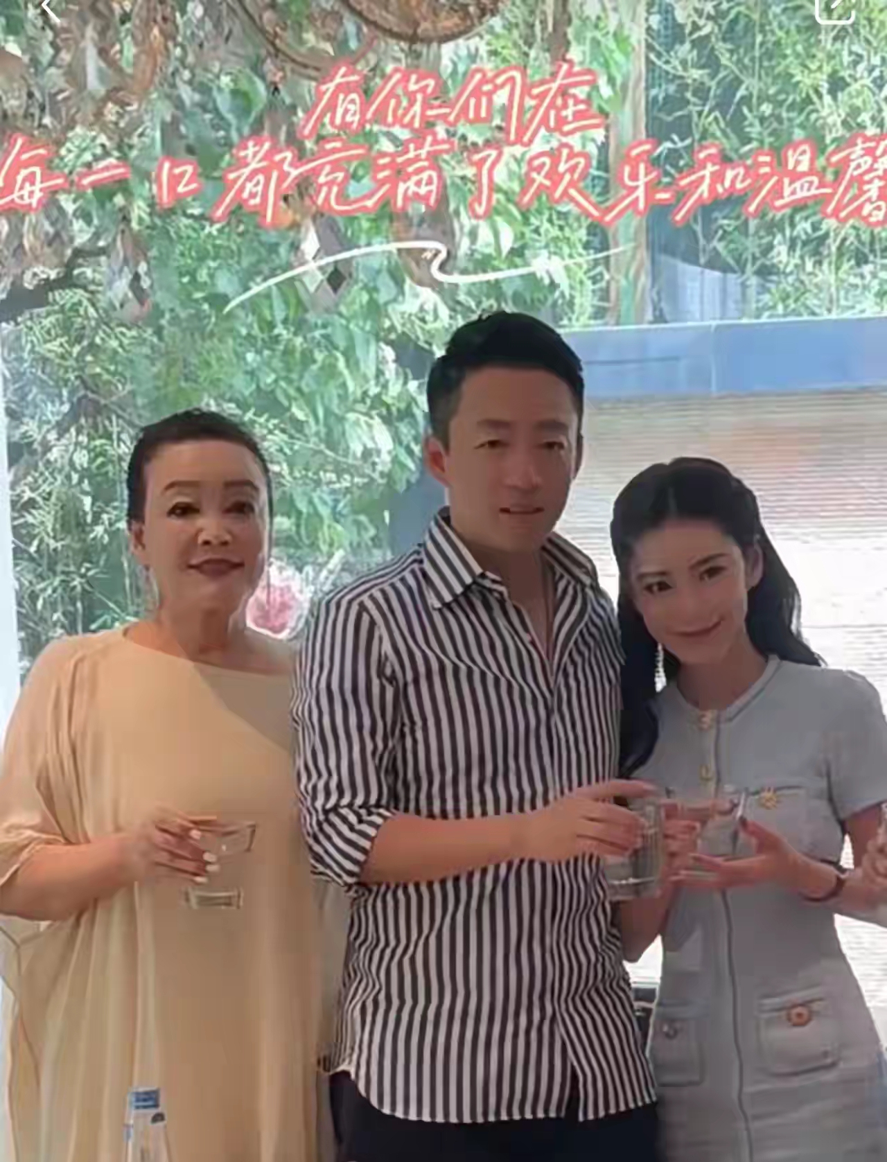 马筱梅终于为兰姐正名了！不然的话，大S为兰姐冠以的“恶婆婆”称号，估计是一辈子都