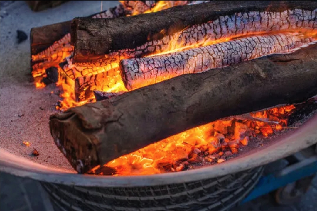 大冬天有比烤火更舒服的吗？