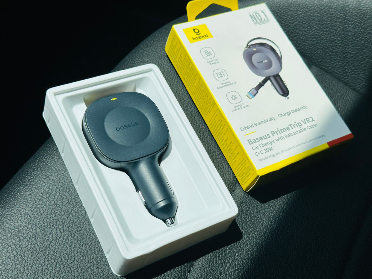 最近get到了一款车用好物，倍思 PrimeTrip VR2 伸缩线车载充电器，确实值得安利！30W大功率快充，适配PD/QC协议，不受品牌型号限制，都能实现极速回血。

80cm可伸缩线，轻轻一拉就
