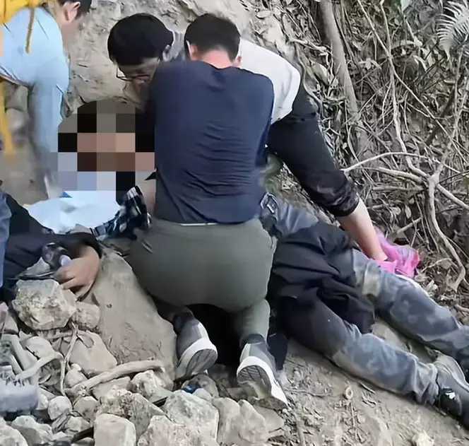 据媒体报道，1月11日晚，多名网友发帖称，一名游客在深圳“望郎归”非开放区域徒步时发生意外，现场热心群众和救援人员虽尽力救助，该男子仍不幸遇难。1月12日，深圳大鹏新区南澳办事处工作人员证实了这起事件