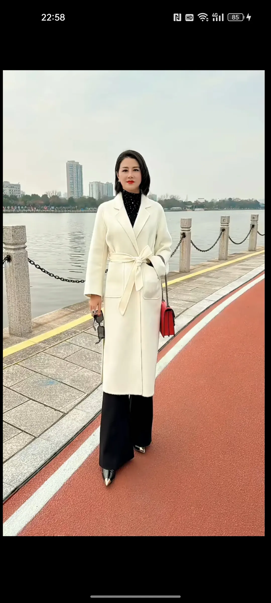 美女穿高跟鞋时，小荷才露尖尖角，是最性感的！