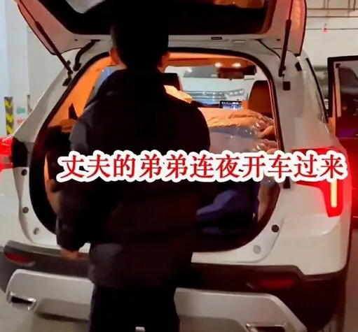 在云南，女婿和妻子吵架时，被妻子扇了一巴掌，让丈夫滚！没想到丈夫没有还手，没有制造麻烦，而是平静地抽了一支烟，然后打电话给400公里外的弟弟：接我回家！

这个被打的人姓黄。打完电话，黄先生回到妻子住