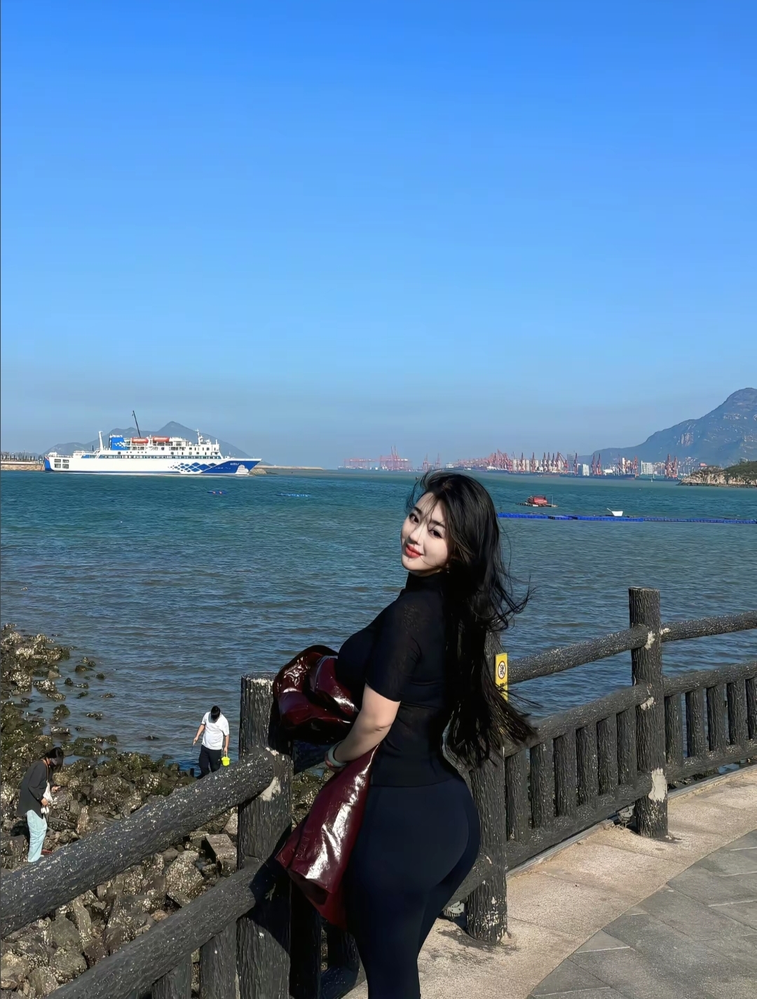 生活不会完美，但可以精彩。每天带着微笑，迎接每一个小确幸！