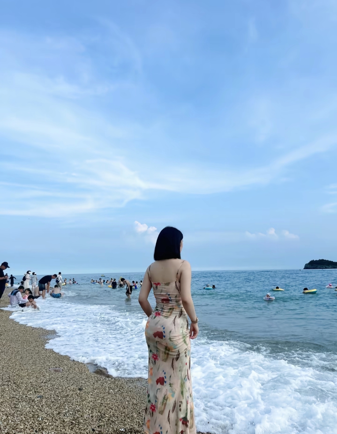海与浪，温与柔，爱与不爱皆自由。