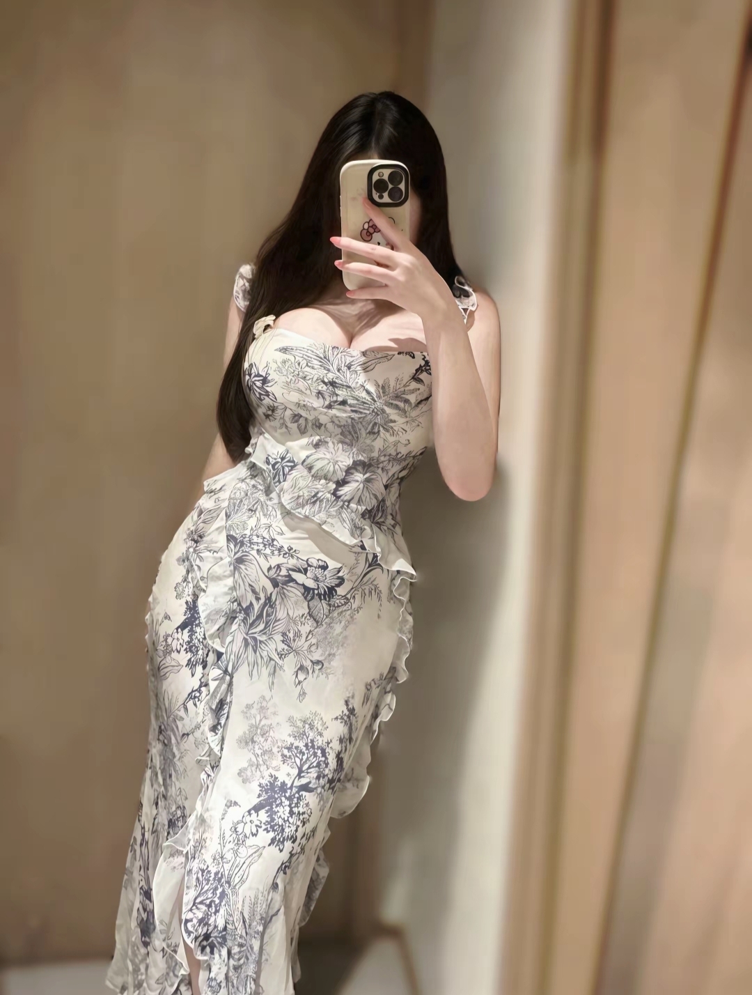 完美身材性感美女你喜欢吗？