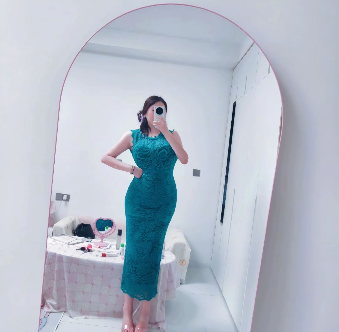 穿这样和你约会怎么样？