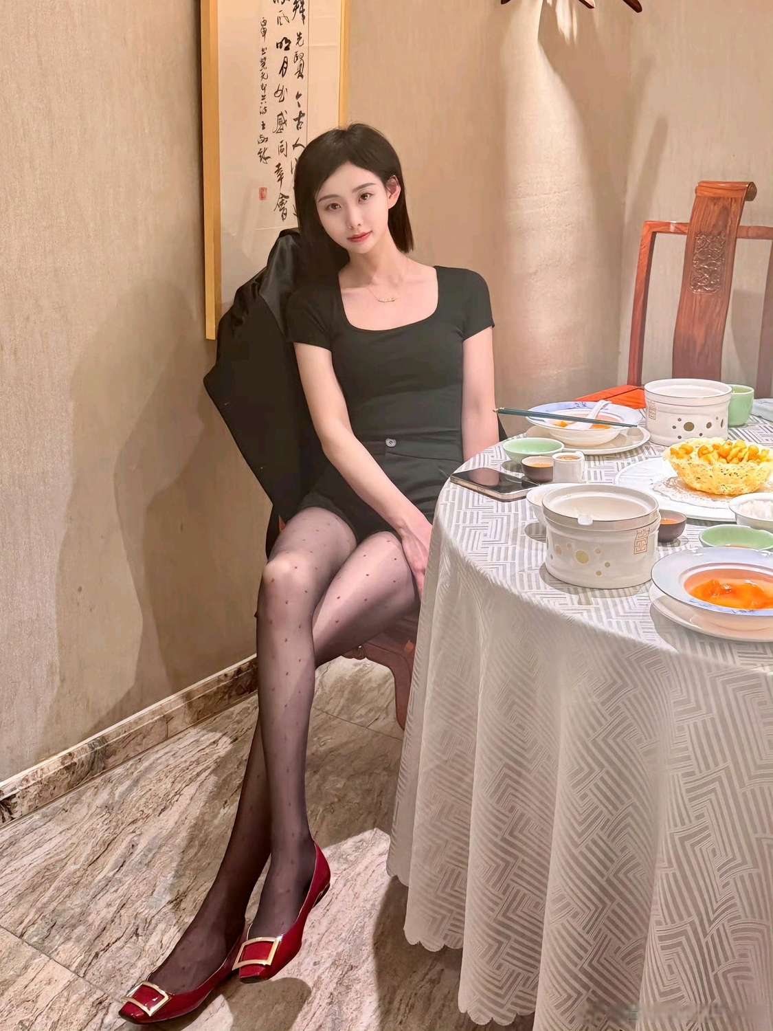 吃个饭而已，没必要这样吧，你这是什么意思！