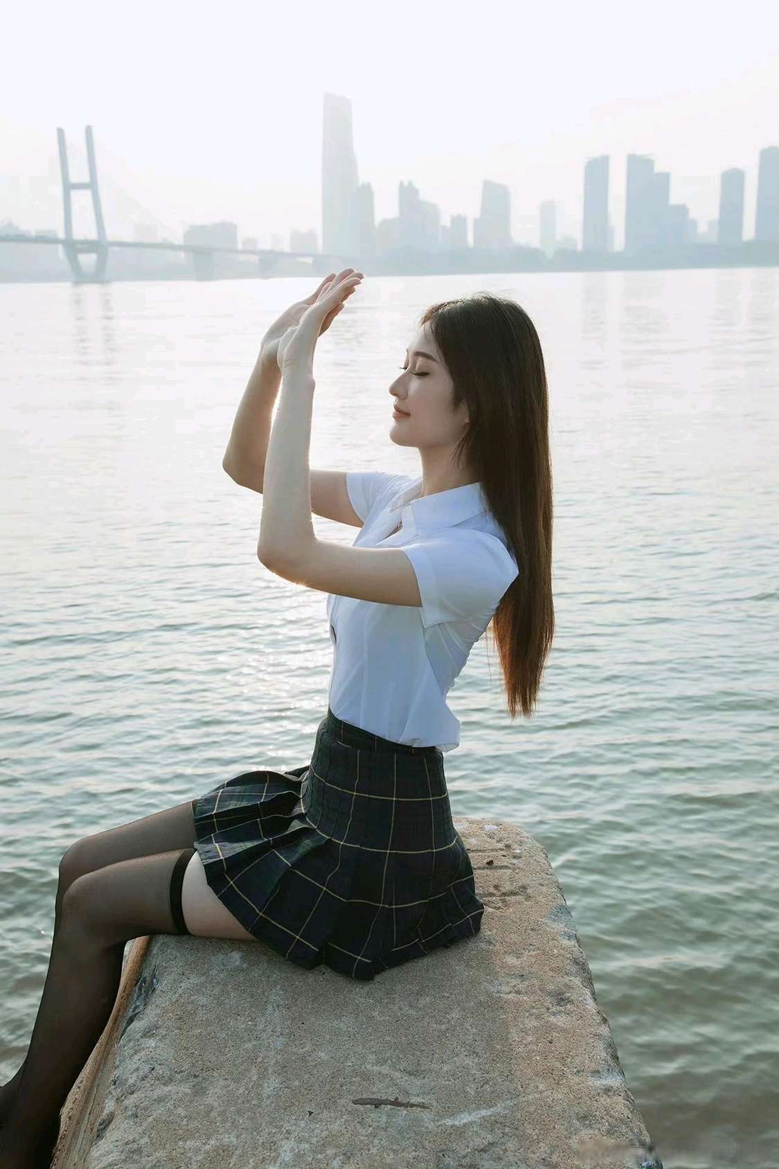 心情不好了就一个人来海边，只有在这我才敢放纵自己！