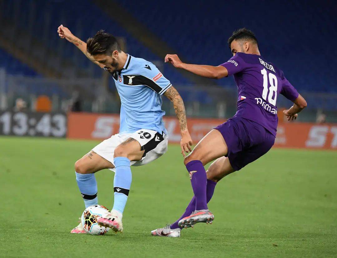 001芬超 赫尔辛基火花 VS AC奥卢

赫尔辛基火花本场比赛只要赢球基本能够冲入争冠组，在联赛还剩最后两轮情况下，赫尔辛基火花没有理由在主场取胜，毕竟ac奥卢本赛季防守端已经丢了43球，可以说城门