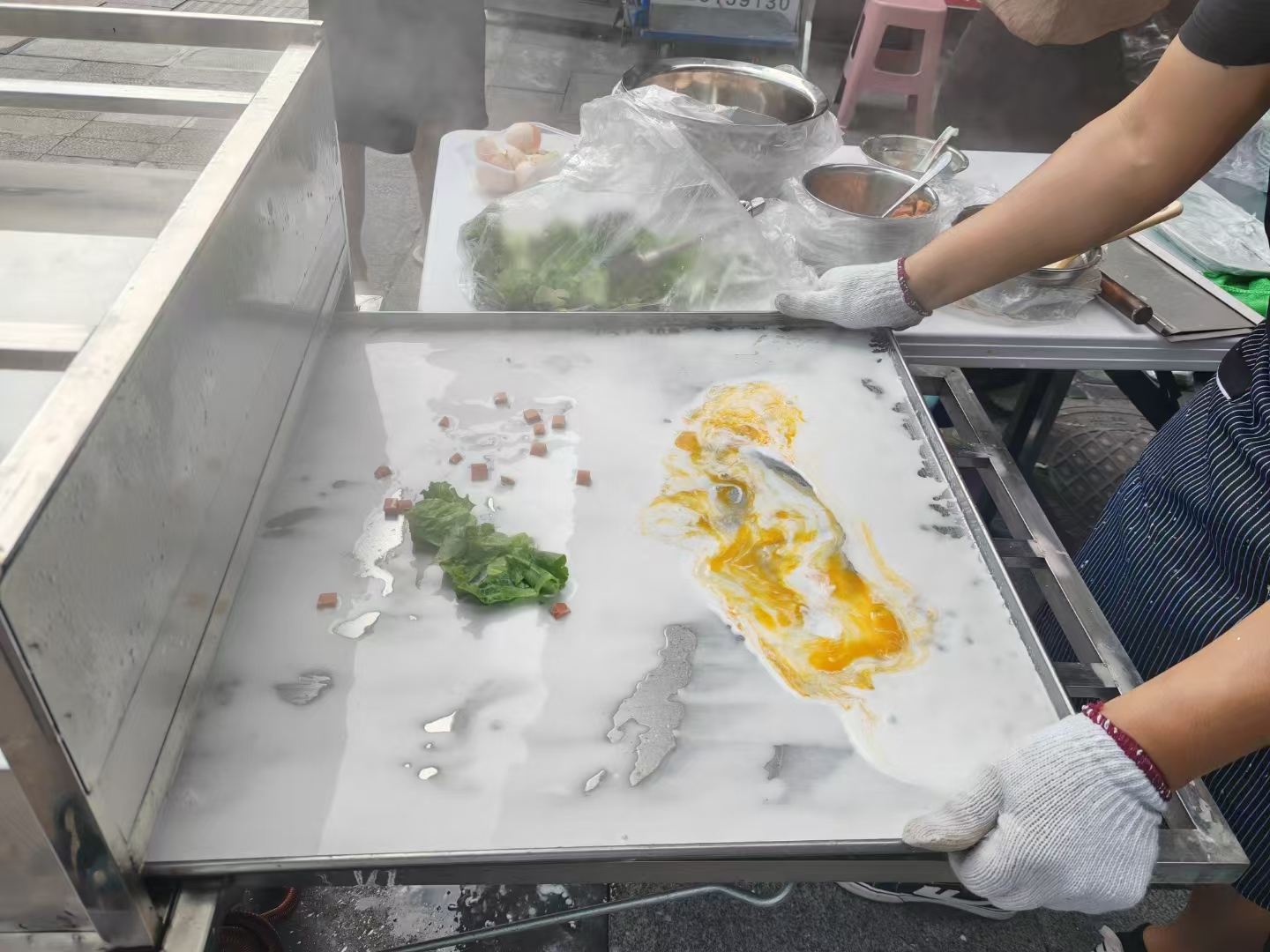 常言道：“食食物者为俊杰”
​今日分享：肠粉