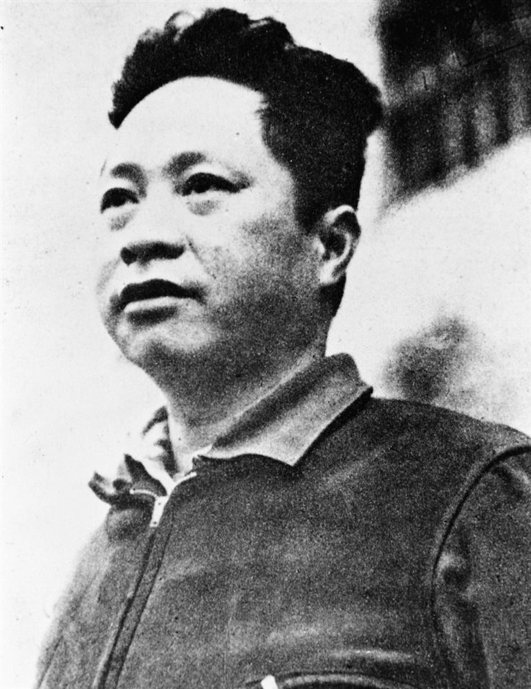 中共党史上英年早逝的高级将领

卢德铭、张太雷、王尔琢、伍中豪、周逸群、朱云卿、黄公略、李明瑞、许继慎、柳直荀、蔡申熙、赵博生、段德昌、旷继勋、邓中夏、季振同、寻淮洲、谢子长、邓萍、贺昌、刘伯坚、曾中