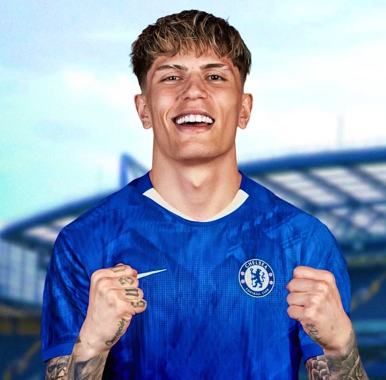 要价从7000万镑降至4000万镑！

据英媒talkSPORT消息：加纳乔渴望加盟切尔西，切尔西在为此努力。

曼联摆明了弃用，容易被卖家压价！