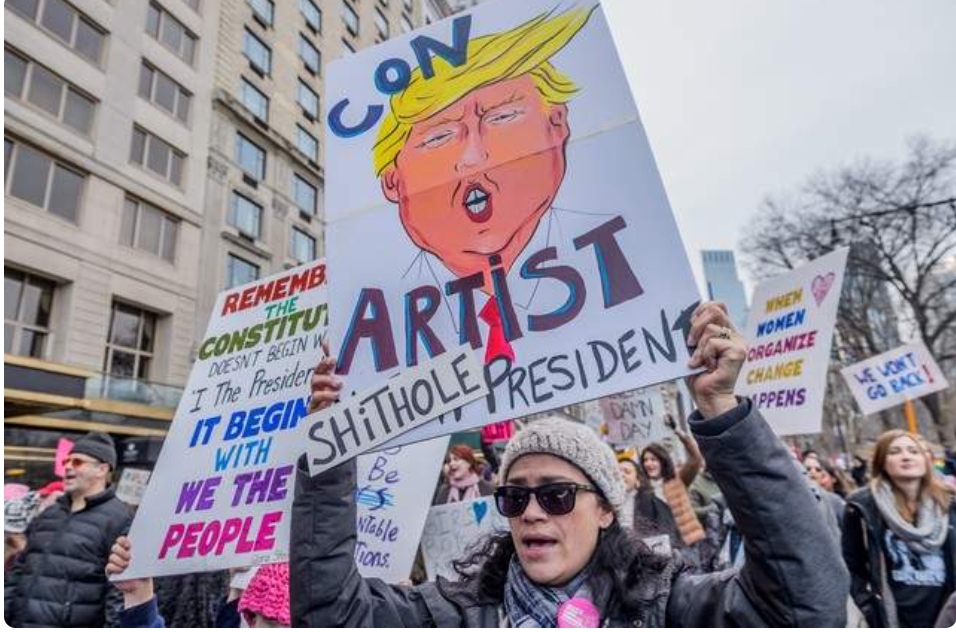 全美抗议VS铁腕改革：特朗普政策撕裂美国未来


2025年4月6日，美国爆发自特朗普年初上任以来最大规模的反政府抗议活动，超50万民众在50个州发起1200余场集会，矛头直指特朗普与马斯克推动的激进