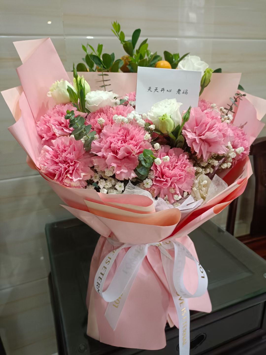 有你己足够……….